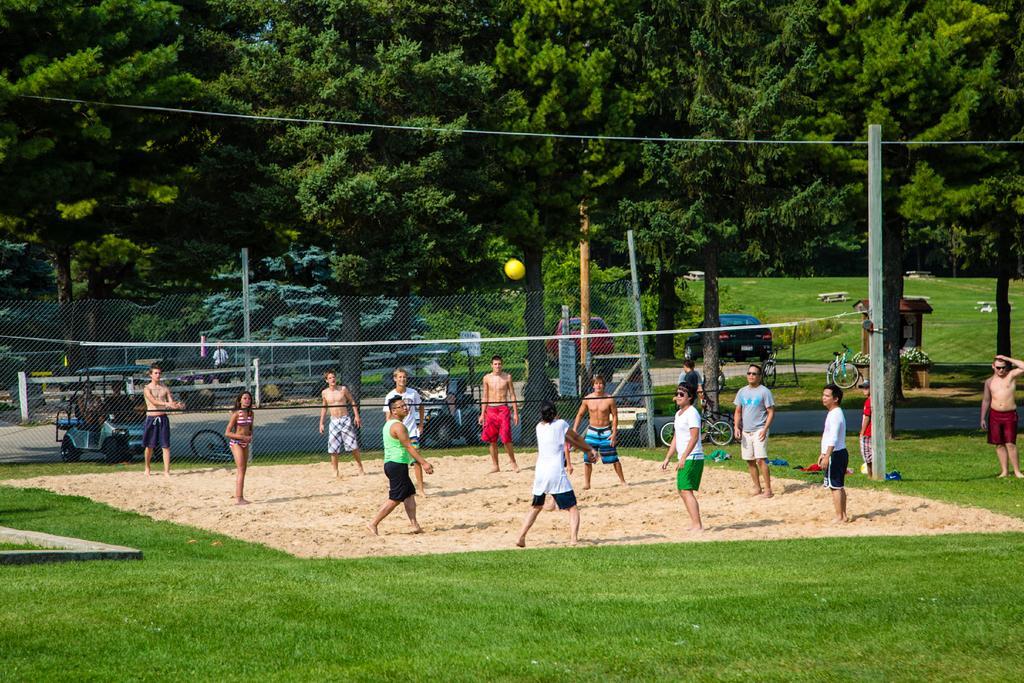 Plymouth Rock Camping Resort Deluxe Cottage Elkhart Lake エクステリア 写真