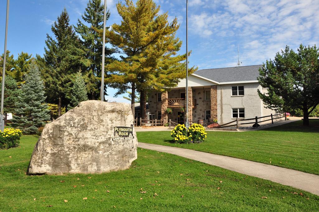 Plymouth Rock Camping Resort Deluxe Cottage Elkhart Lake エクステリア 写真